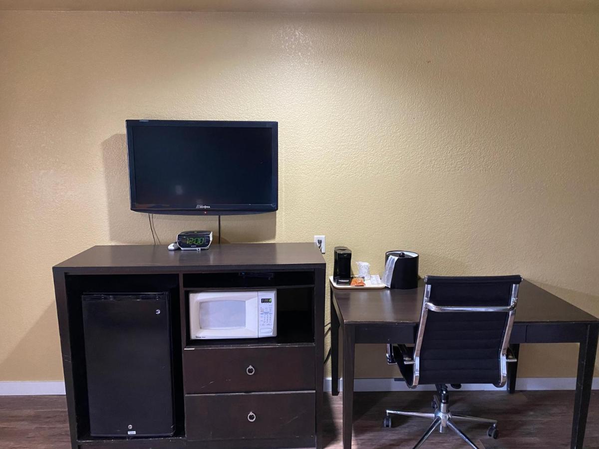 Woodridge Inn And Suites Miami Exteriör bild