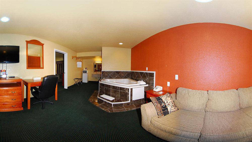 Woodridge Inn And Suites Miami Exteriör bild